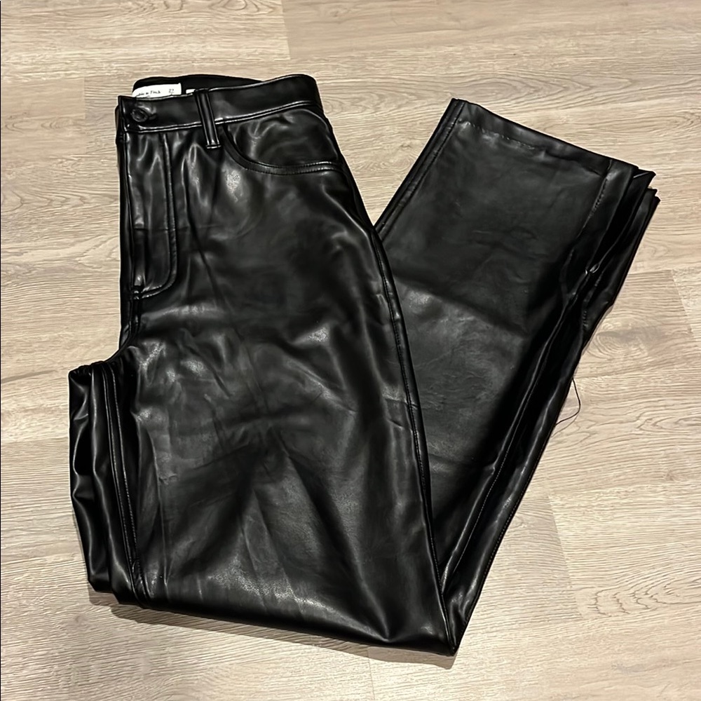 Abercrombie Leather 90s straight Pants - Picture 2 of 6